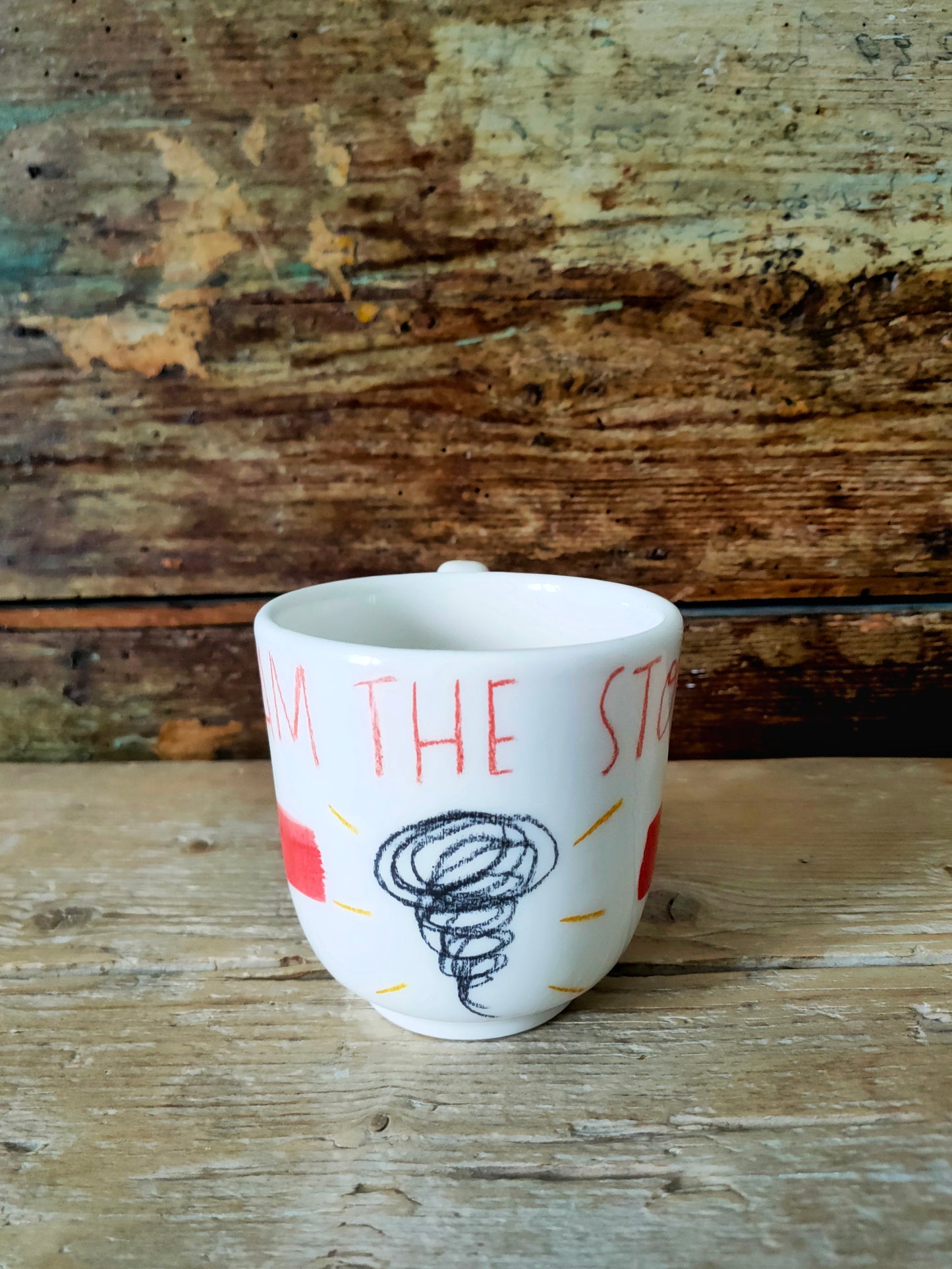 Tazza in Ceramica Dipinta a Mano "I'm The Storm!"