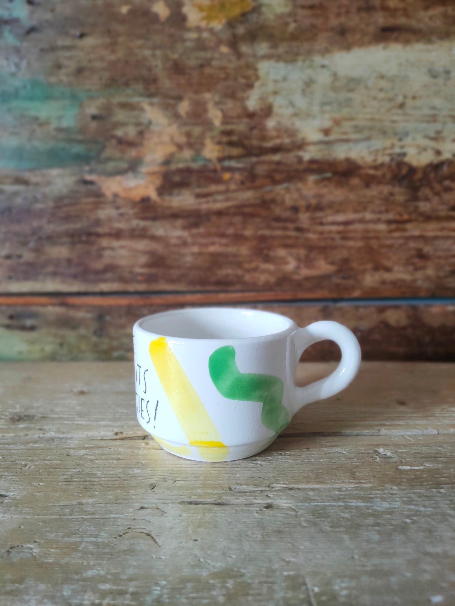 Tazza Cappuccio "Love Burns" Giallo e Verde.